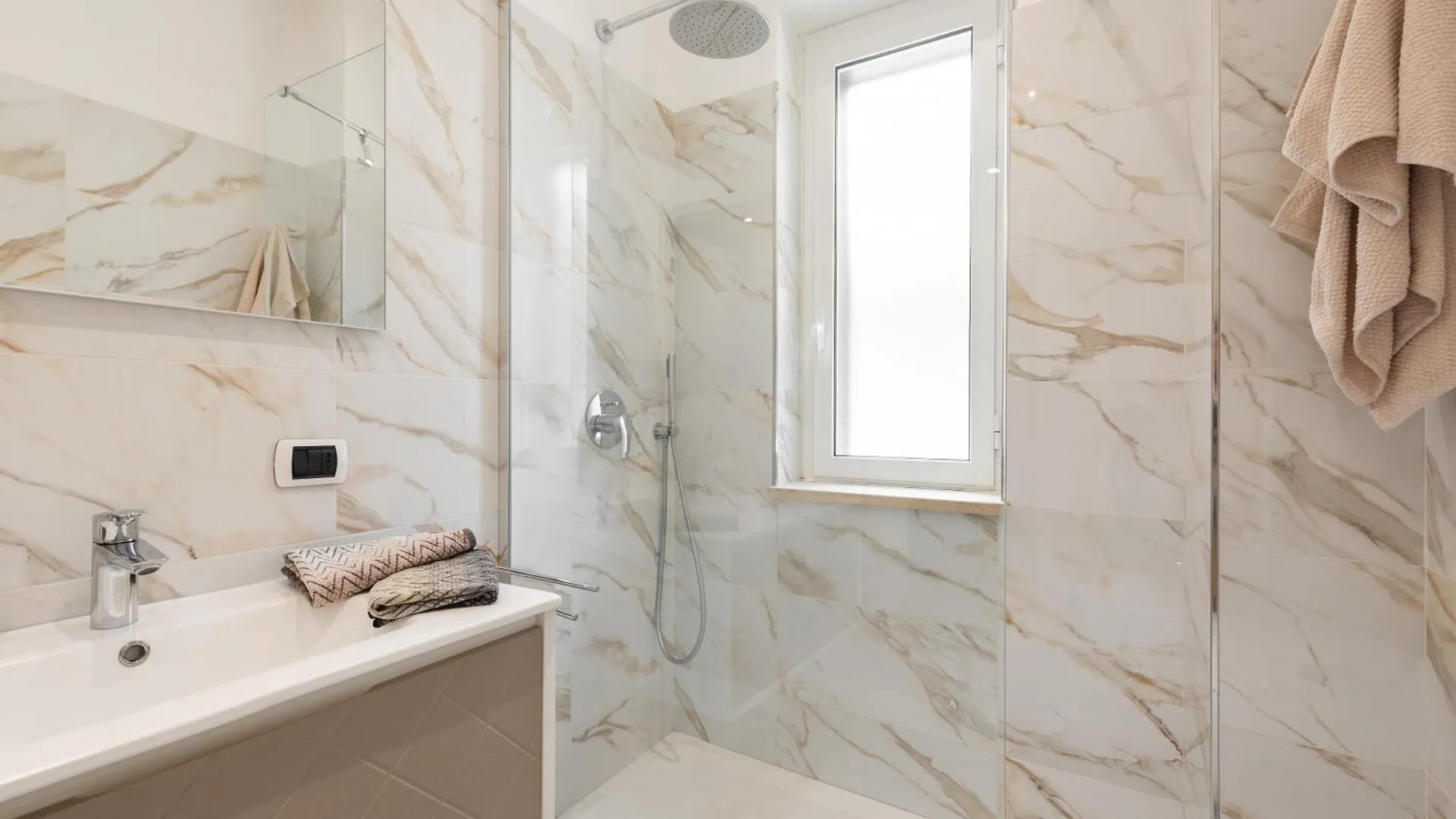 Casa Renate Modern Apartment With Terrace Rome